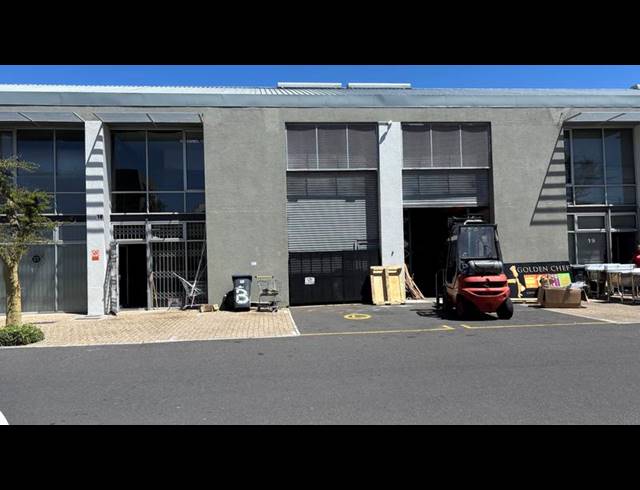 BUSINESS PROPERTY TO RENT IN NORTHGATE ISLAND